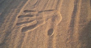 O Taiammum (Purificação com Terra ou Areia) e as Circunstâncias que o Fazem Permitidos