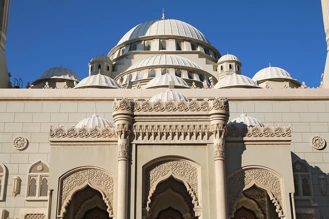 Ashari e Maturidi: As correntes principais de crenças sunita. – Sheykh Faraz Rabbani