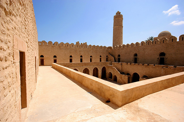 Https://i1.wp.com/www.europe-autos.com/wp-content/uploads/2010/10/sousse-ribat.jpg