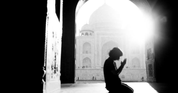 Por que Allah permite o sofrimento e o mal? O que é o mal?
