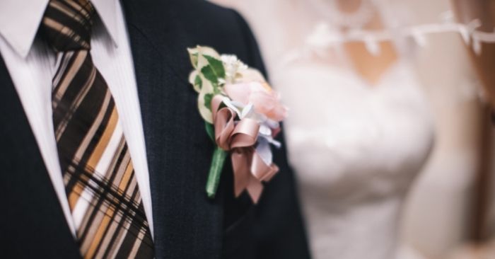 Uma mulher pode casar com um não-muçulmano se os filhos forem criados conforme o Islam?